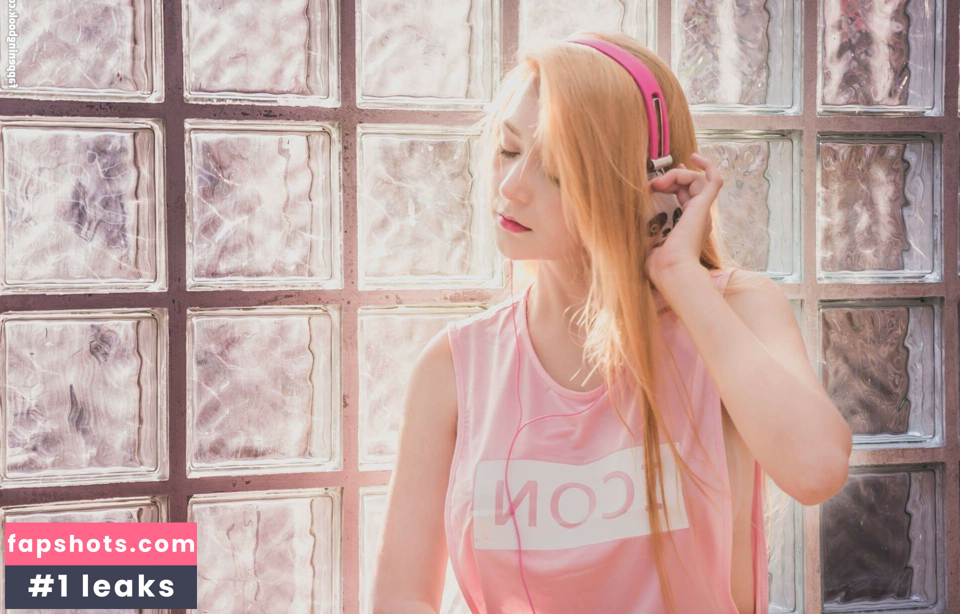 Napasorn Sudsai gallery photo #32