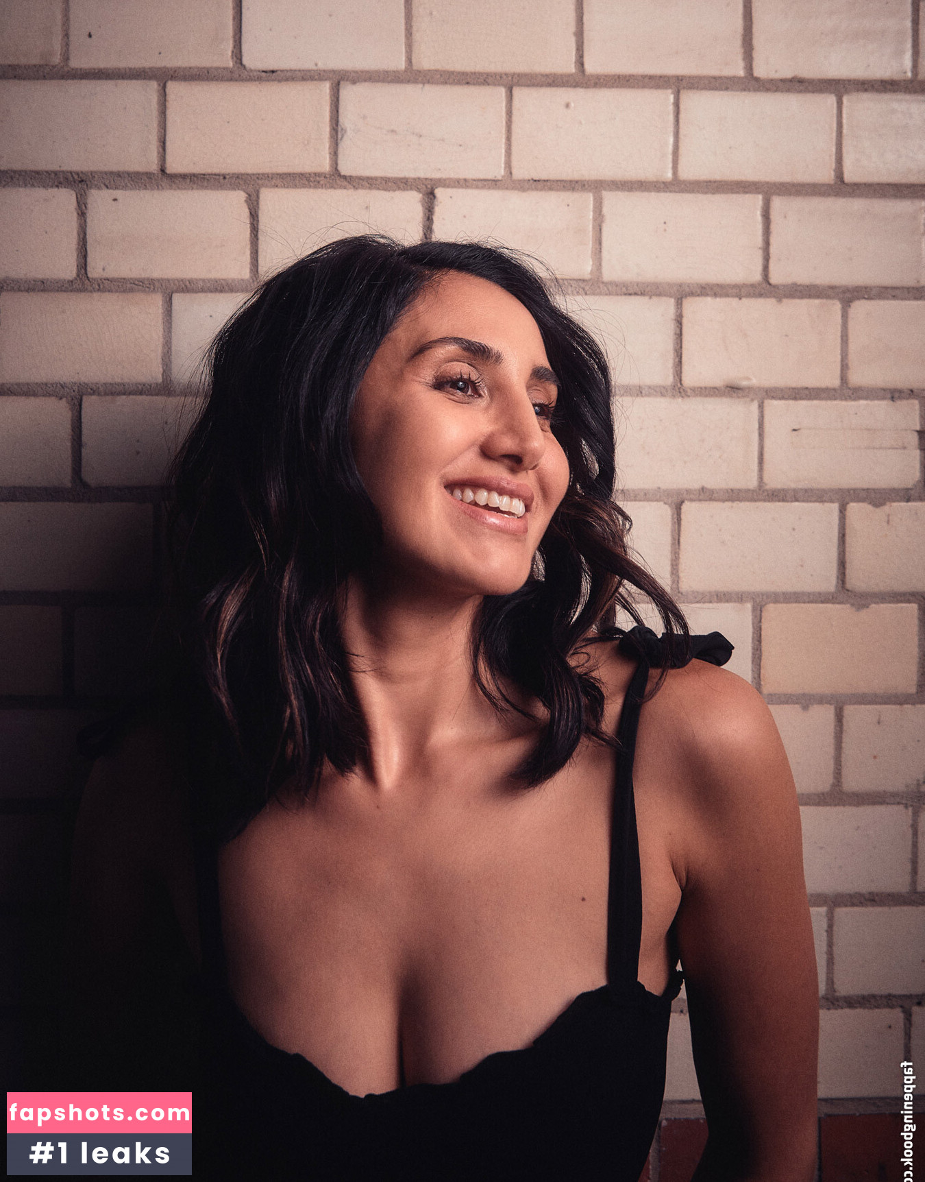 Narges Rashidi gallery photo #13