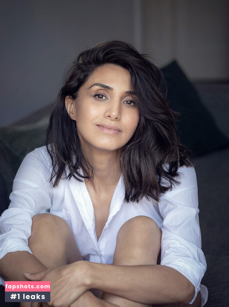 Narges Rashidi gallery photo #23