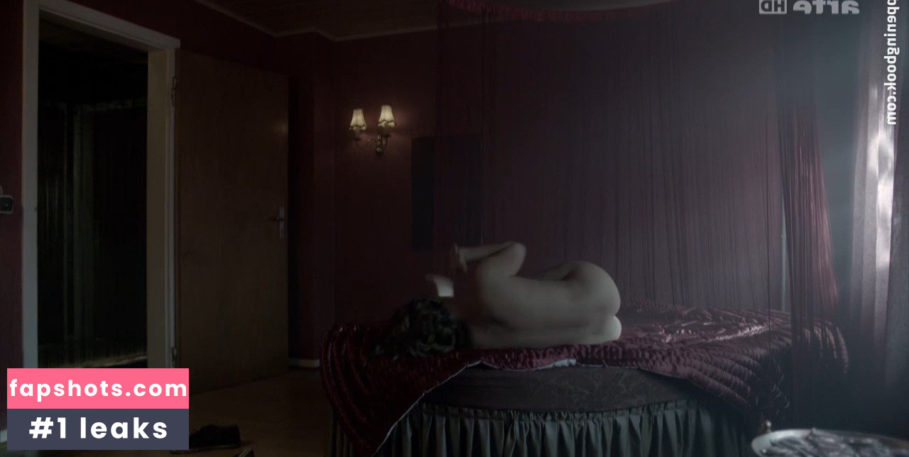 Narges Rashidi gallery photo #32