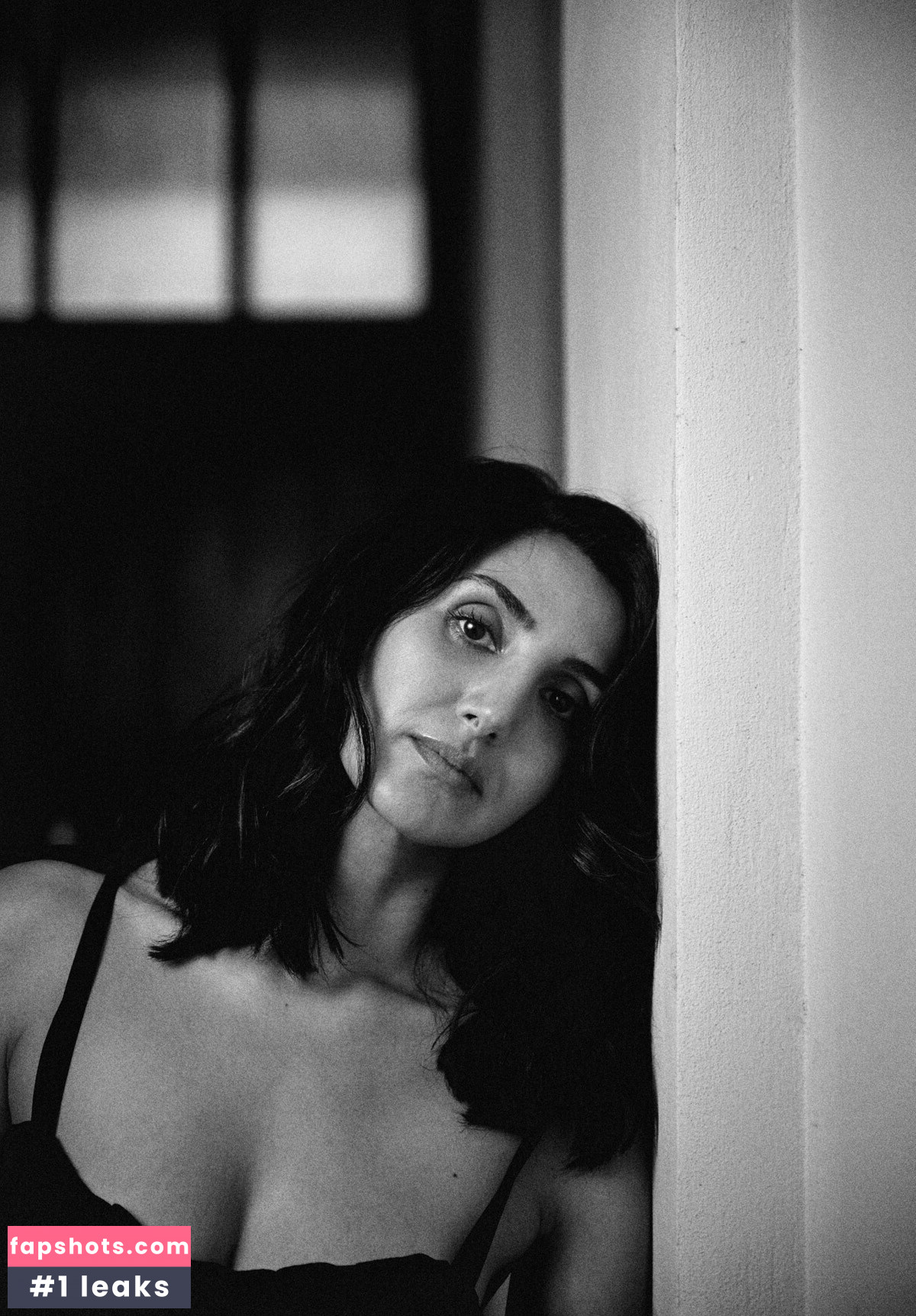 Narges Rashidi gallery photo #5