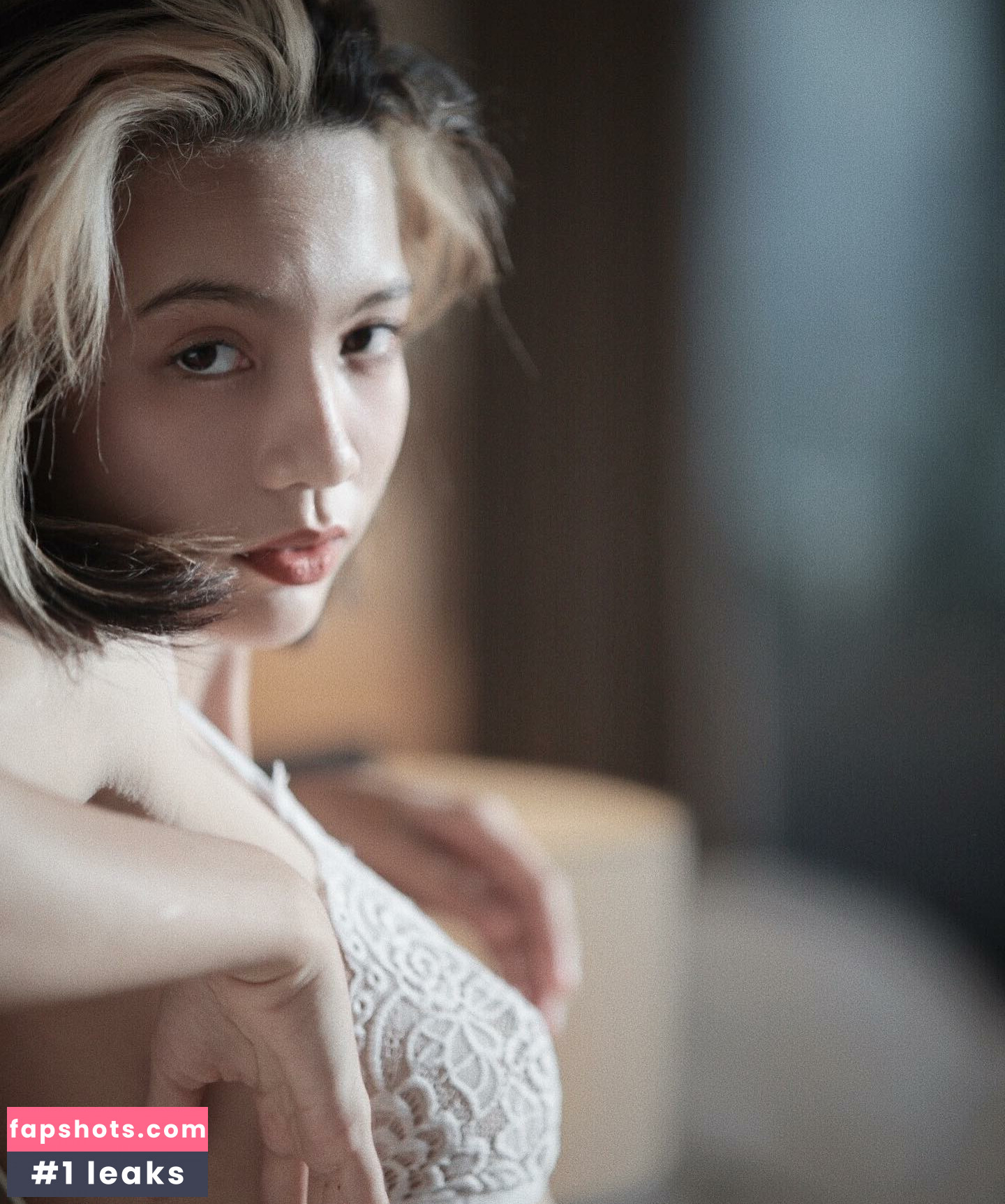 Narumol Yamklud gallery photo #3