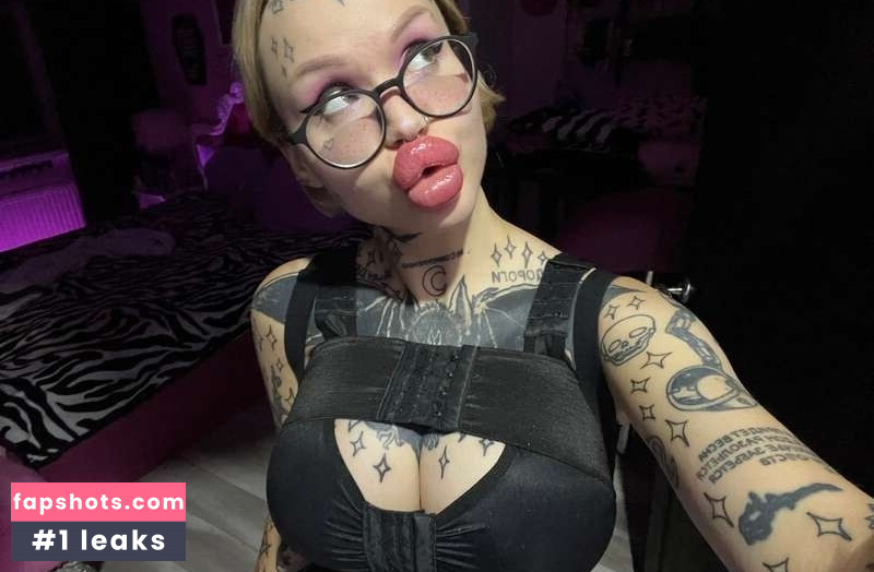 nasty_bimbo gallery photo #18