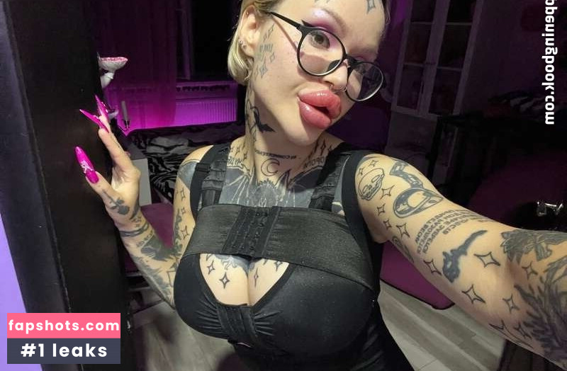 nasty_bimbo gallery photo #23