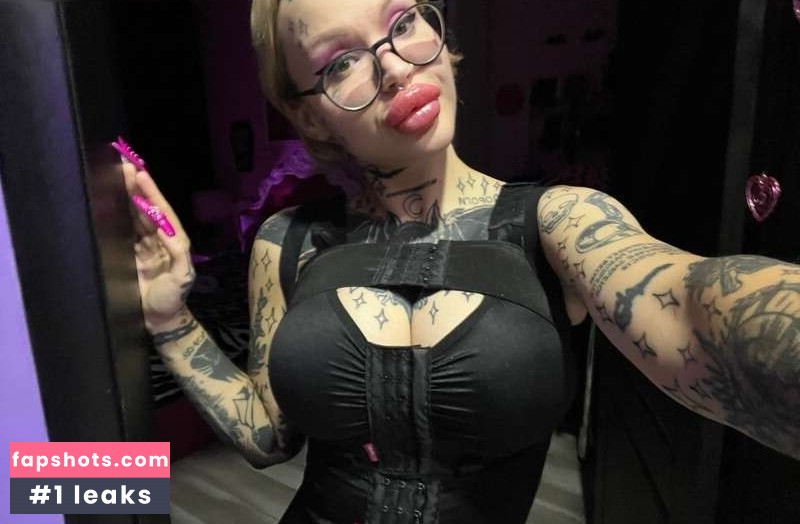 nasty_bimbo gallery photo #26