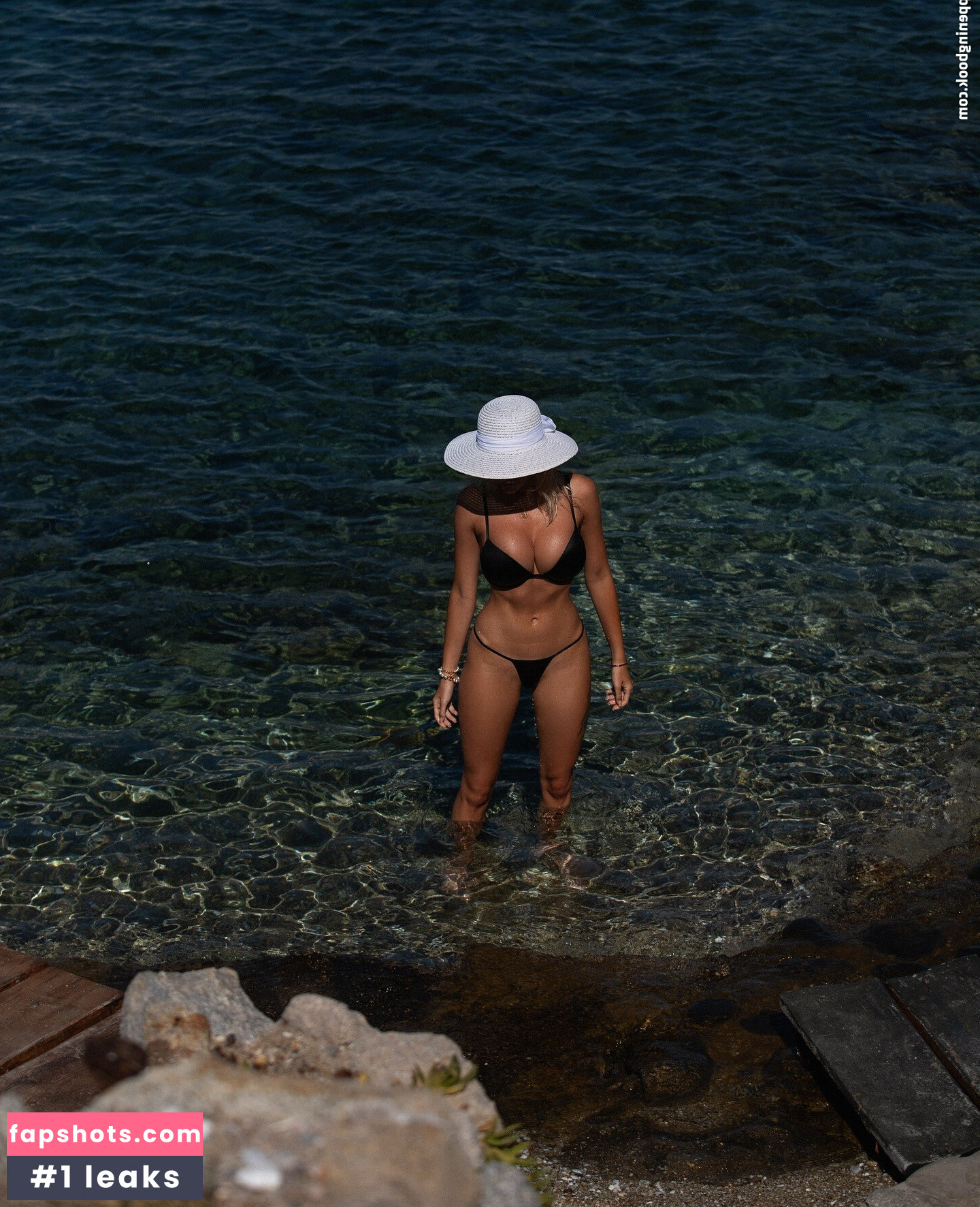 Nata Lee gallery photo #5