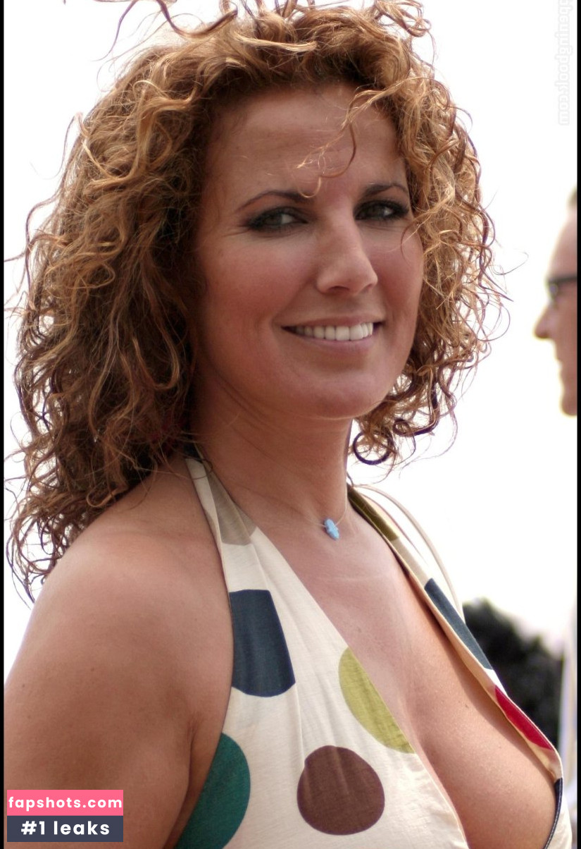 Natacha Amal gallery photo #36