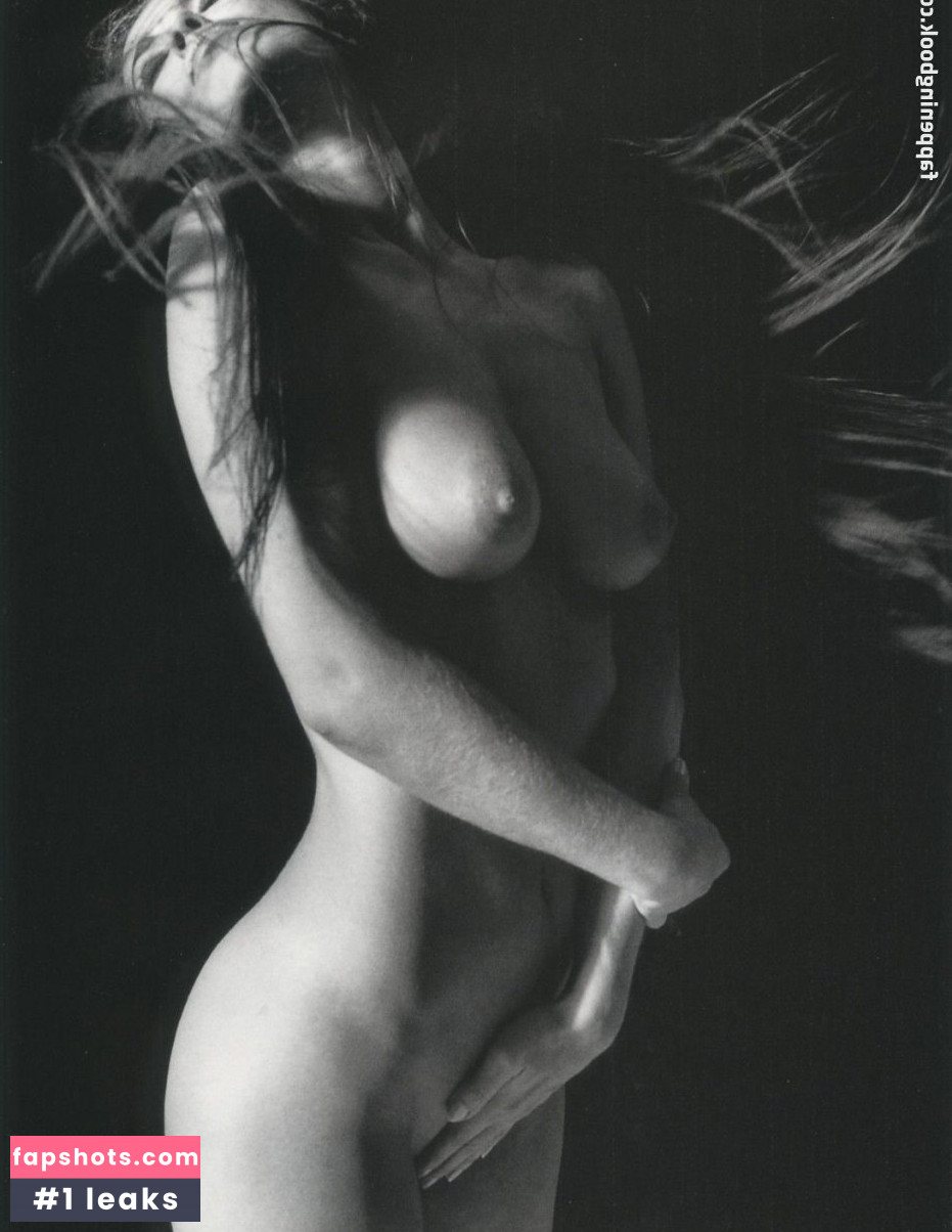 Natacha Amal gallery photo #39