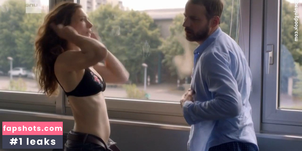 Natacha Lindinger gallery photo #11