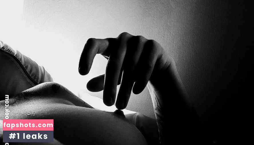 Natalblya nude babe gallery