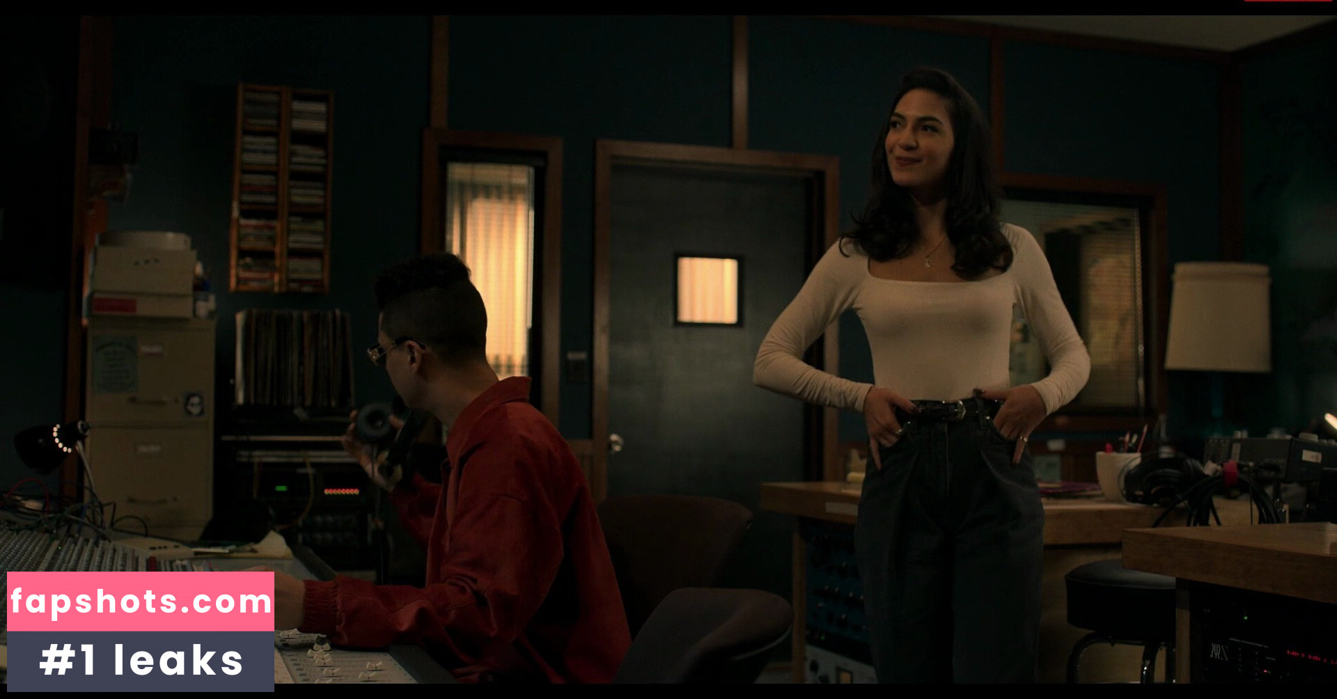 Natalee Linez gallery photo #17