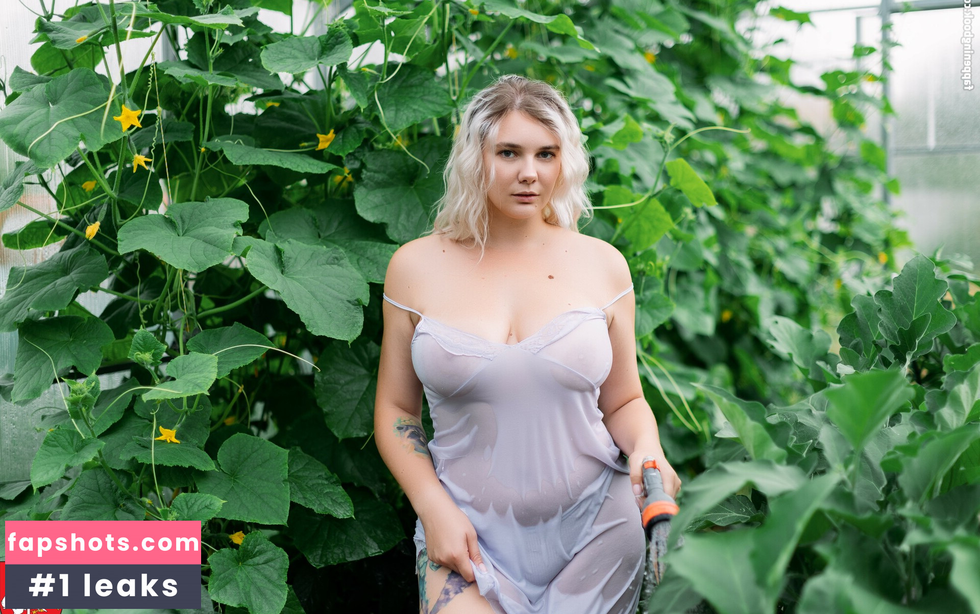 Natali Tihomirova gallery photo #144