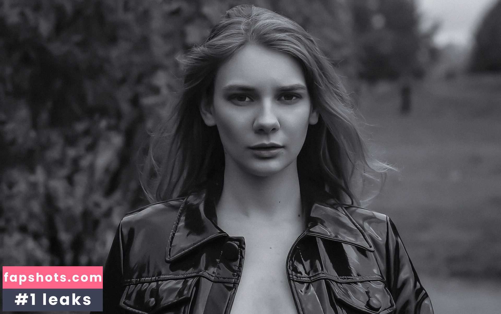 Natali Tihomirova gallery photo #27