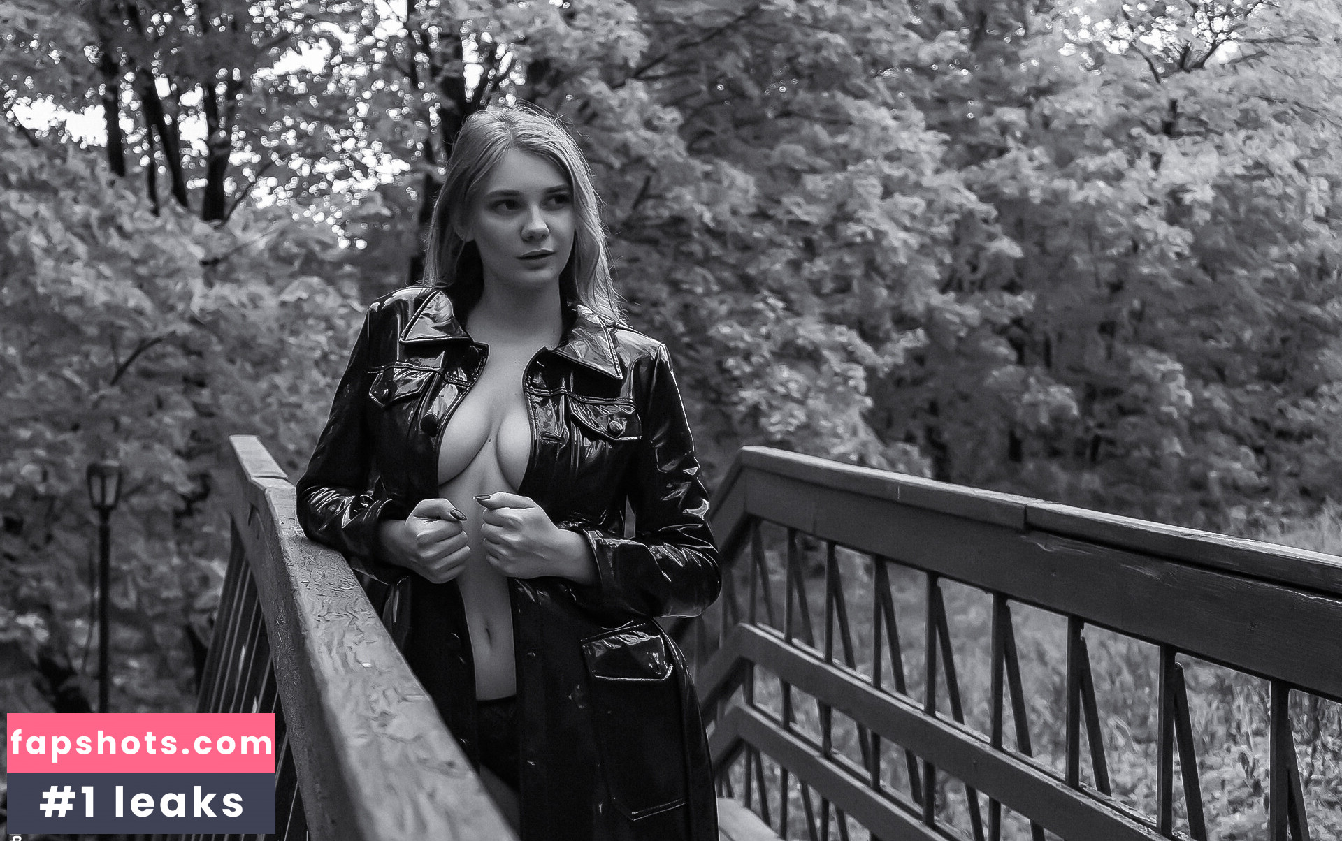 Natali Tihomirova gallery photo #10