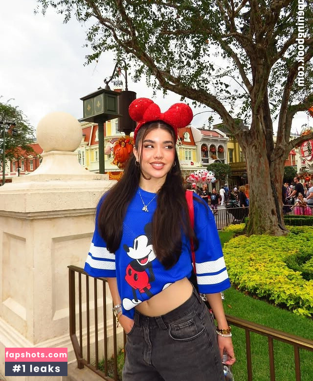 Natalia Estrada gallery photo #7