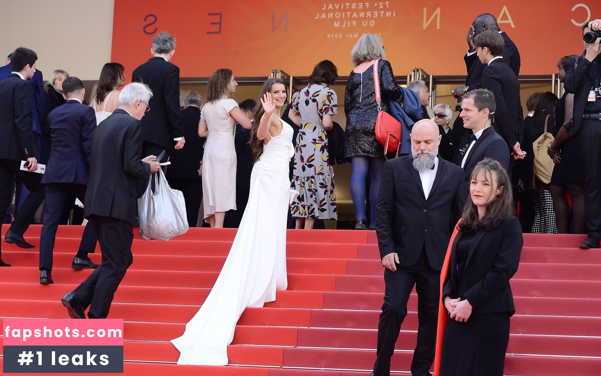 Natalia Janoszek gallery photo #38