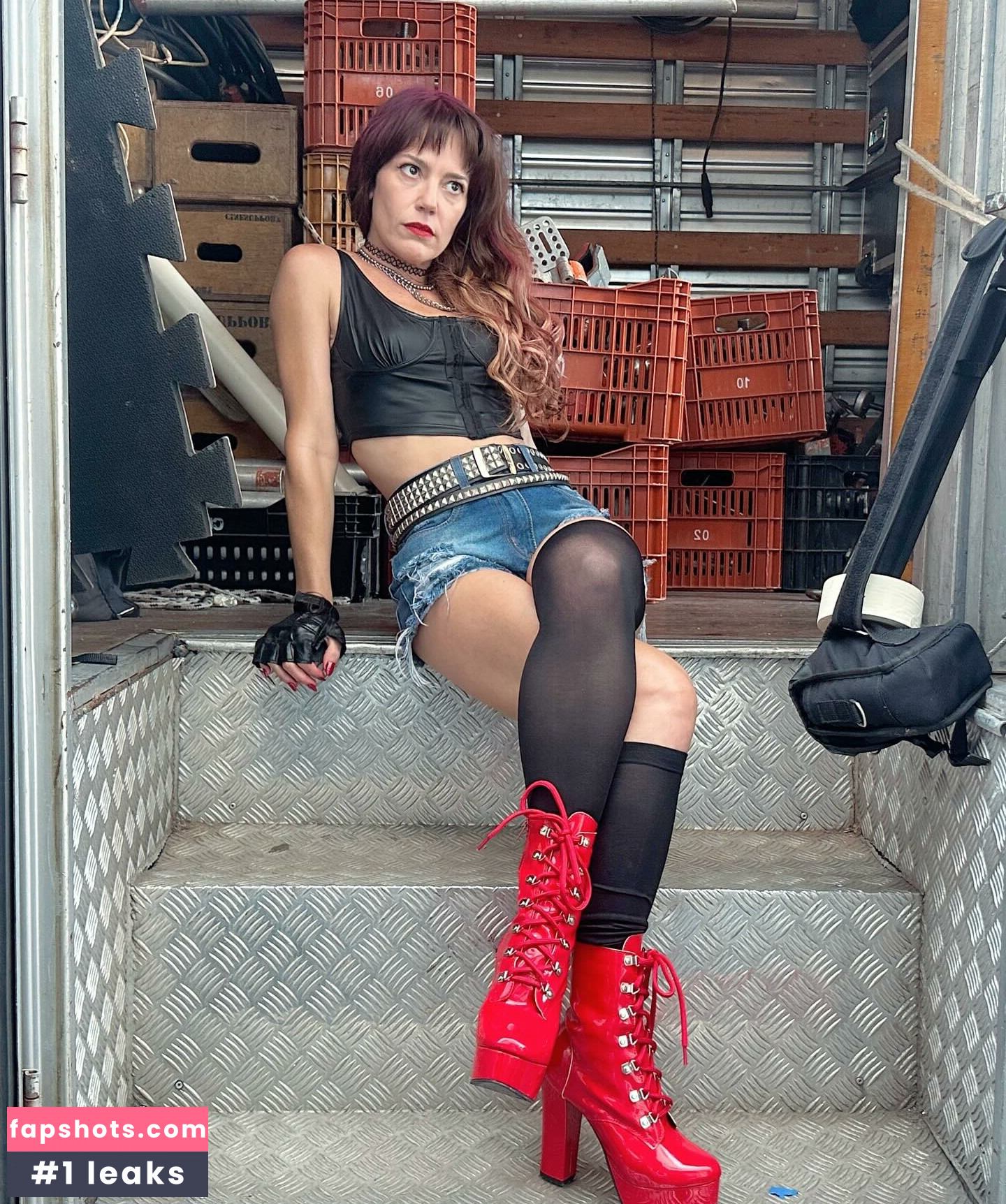 Natália Lage gallery photo #4