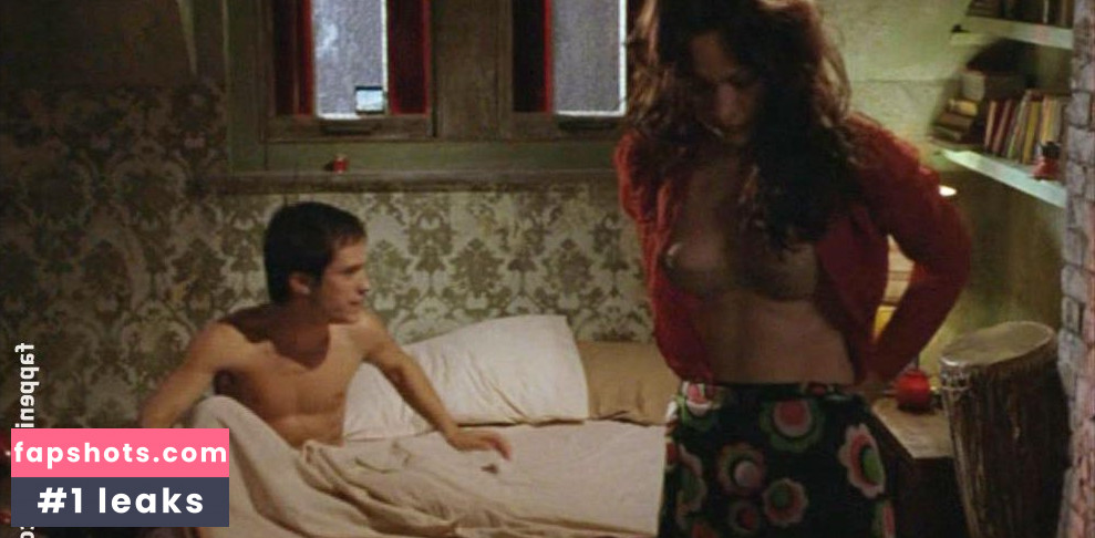 Natalia Verbeke gallery photo #59