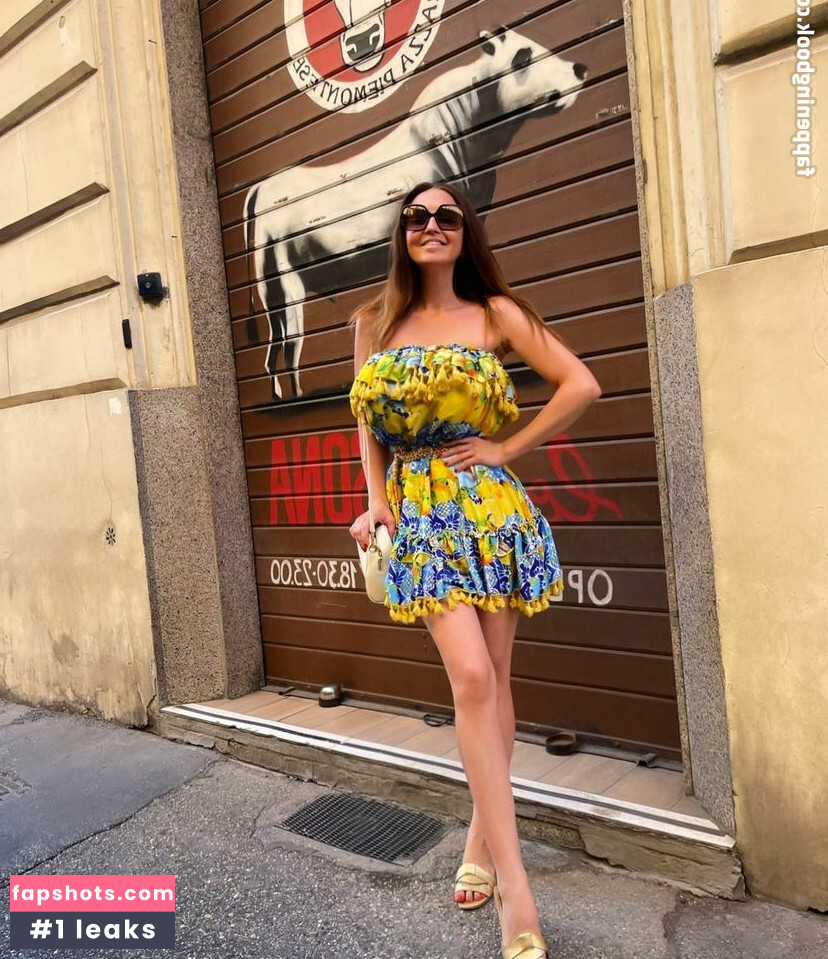 Natalia Zanellati gallery photo #17