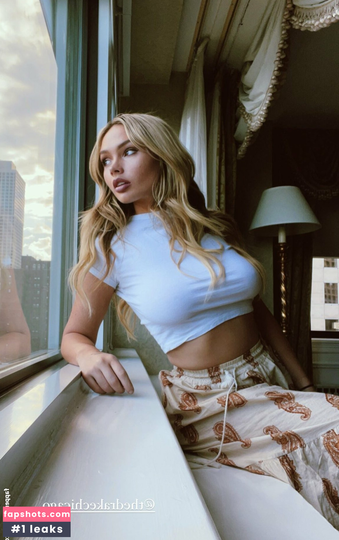 Natalie Alyn Lind Nahé úniky fotek pouze od fanoušků #133 - Fapshots