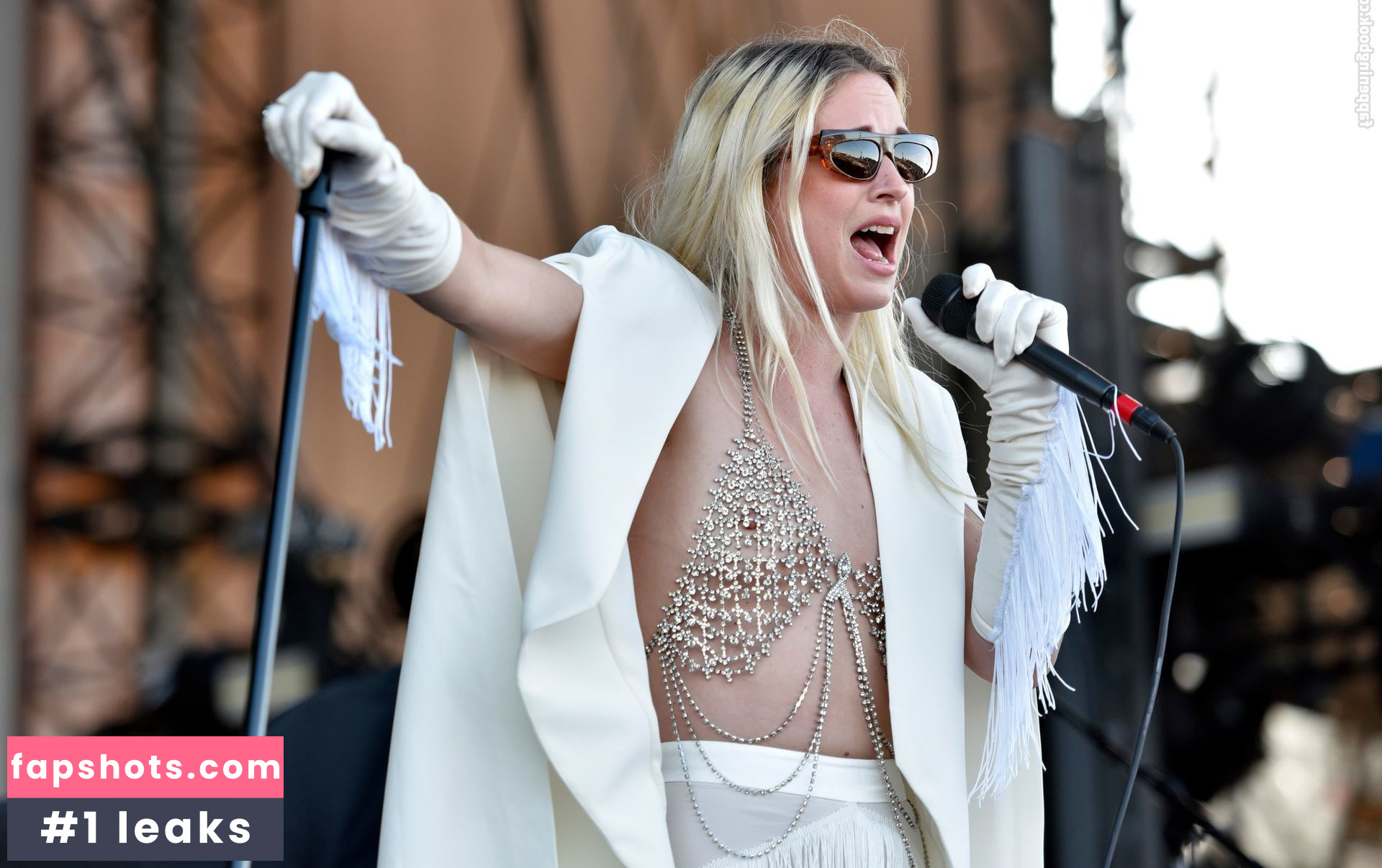 Natalie Bergman Nahé úniky fotek pouze od fanoušků #2 - Fapshots