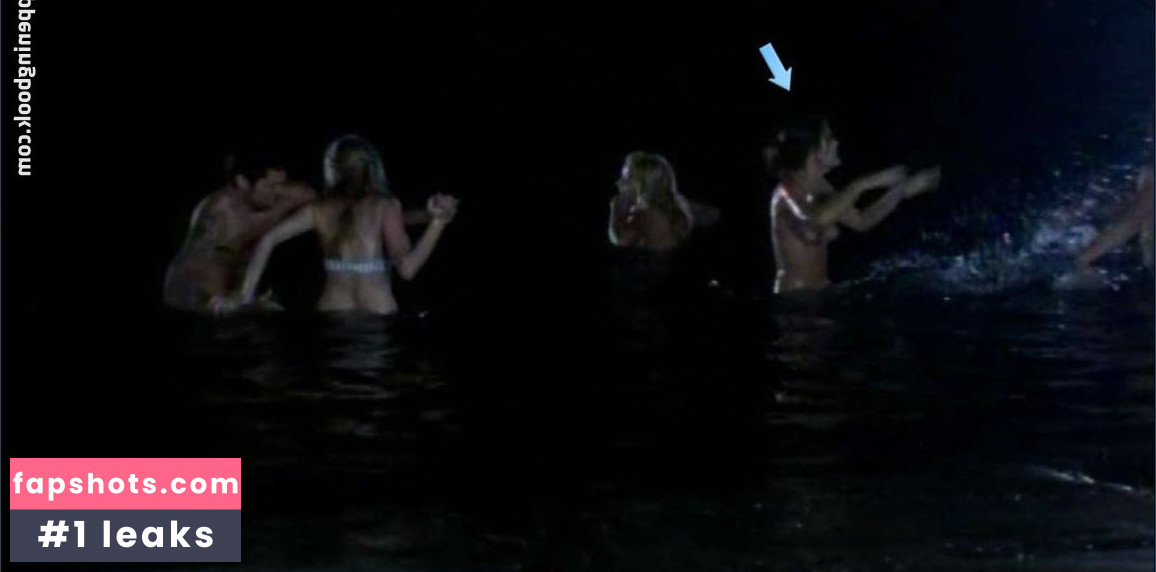 Natalie Blair nude babe gallery