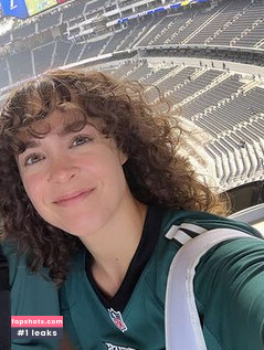 Natalie Gold gallery photo #41