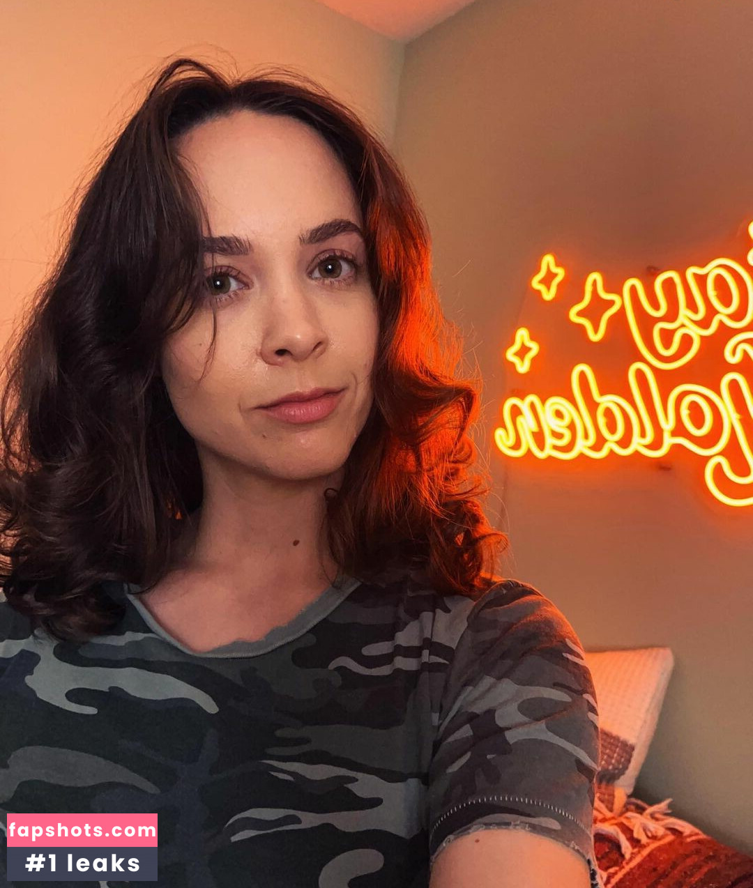 Natalie Gold gallery photo #48