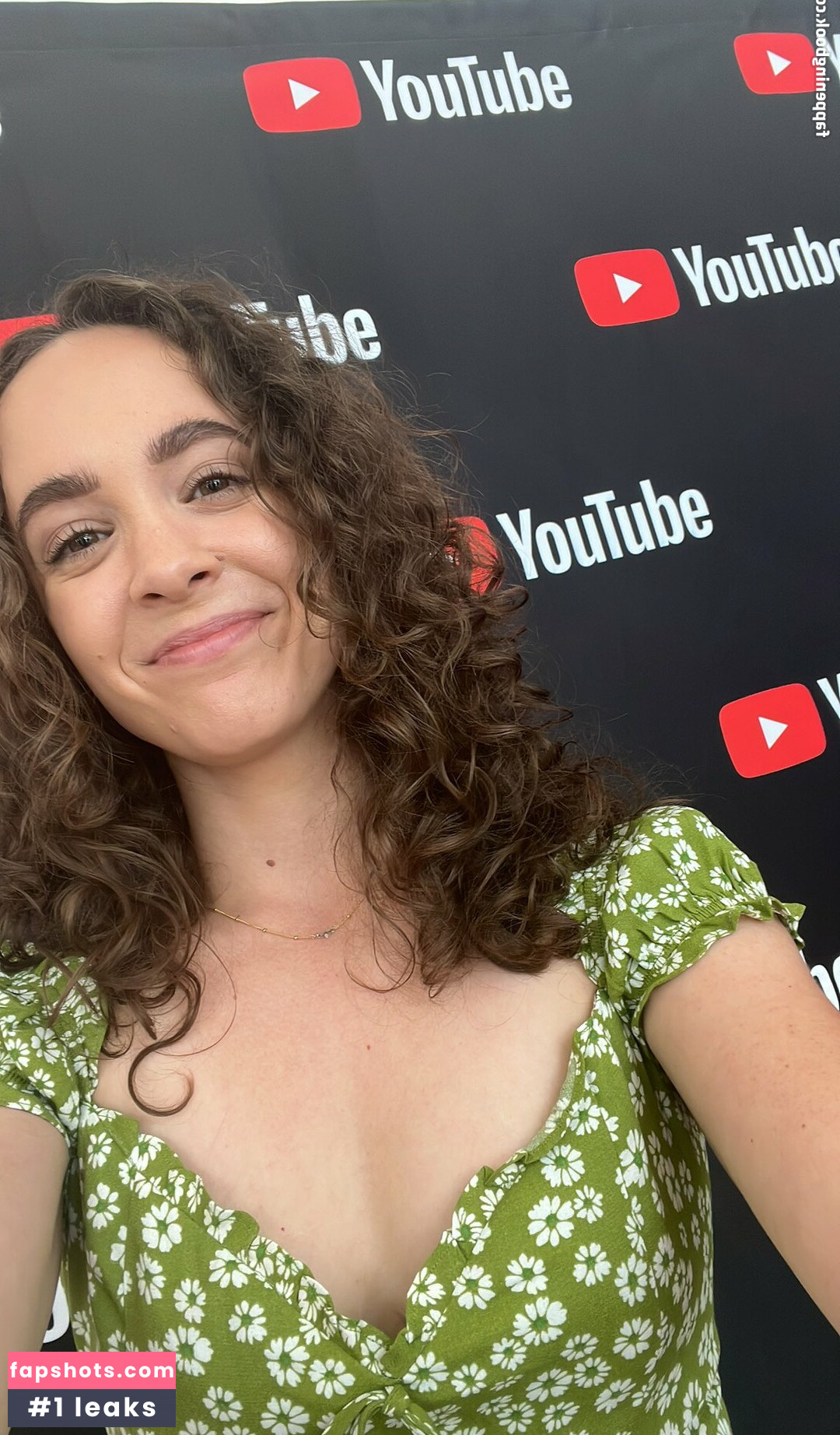 Natalie Gold gallery photo #63