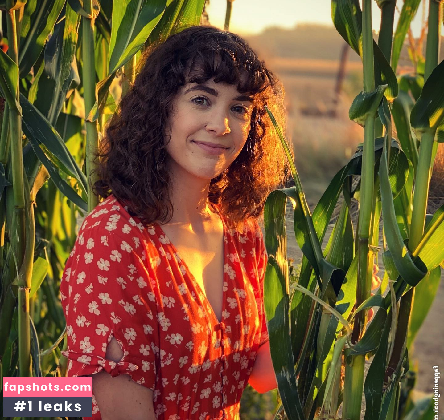 Natalie Gold gallery photo #82