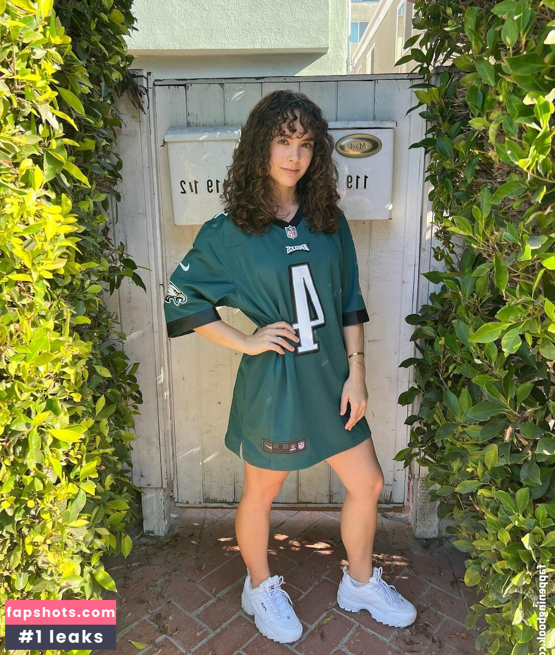 Natalie Gold gallery photo #86