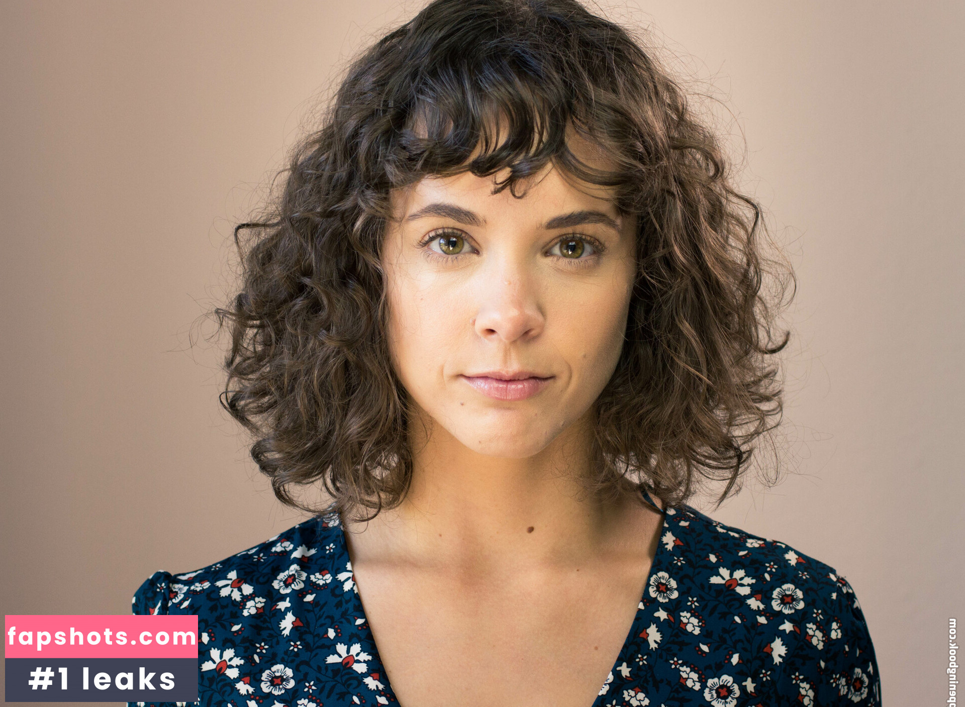 Natalie Gold gallery photo #96