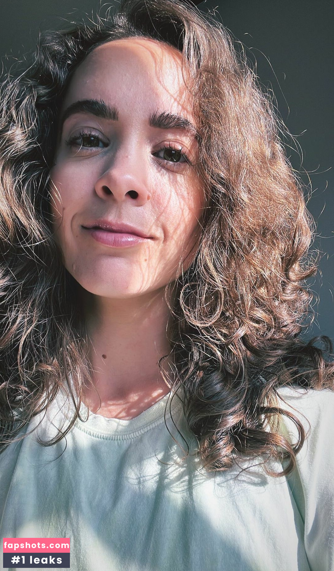 Natalie Gold gallery photo #97