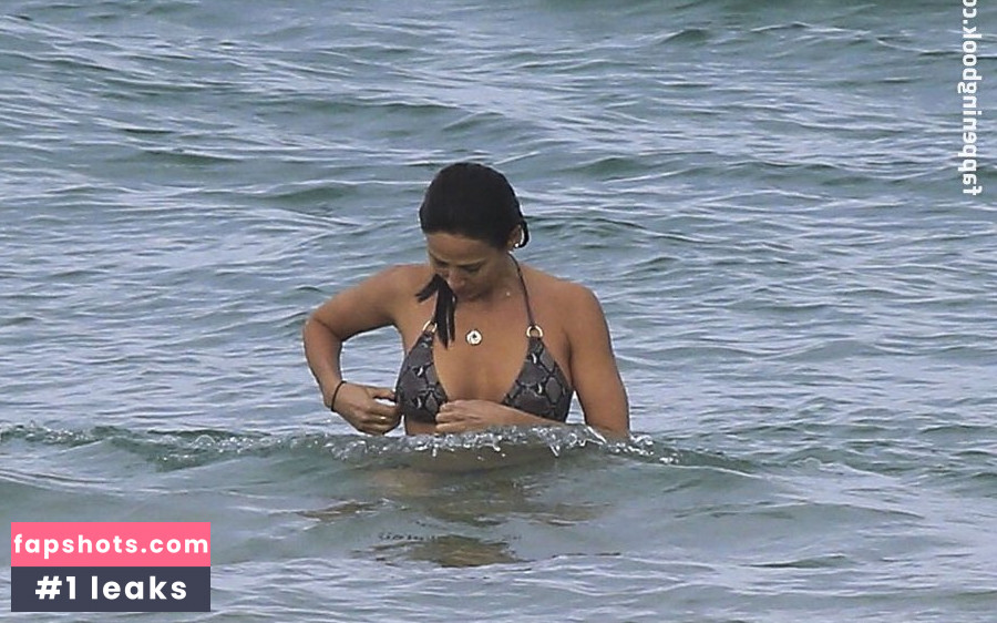 Natalie Imbruglia gallery photo #37