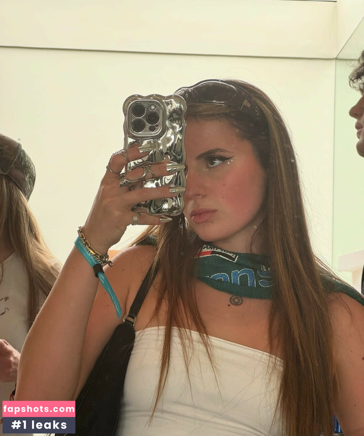 Natalie Jane gallery photo #5