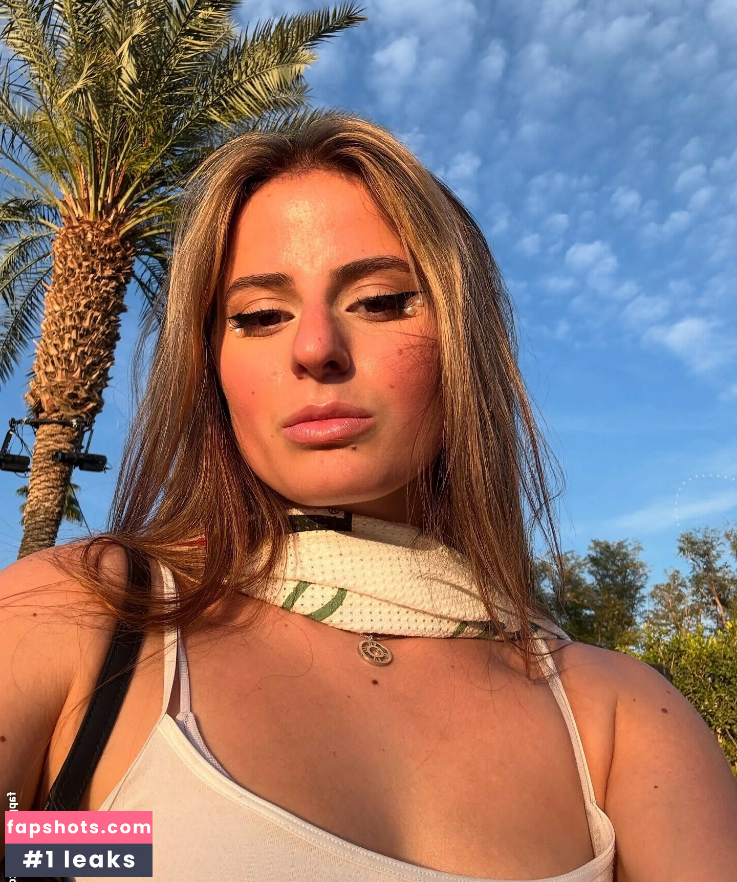 Natalie Jane gallery photo #7