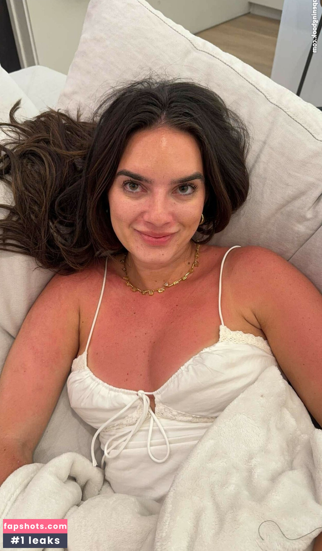 Natalie Mariduena gallery photo #75