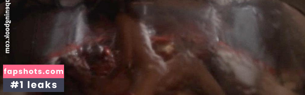 Natalie McCurry gallery photo #4