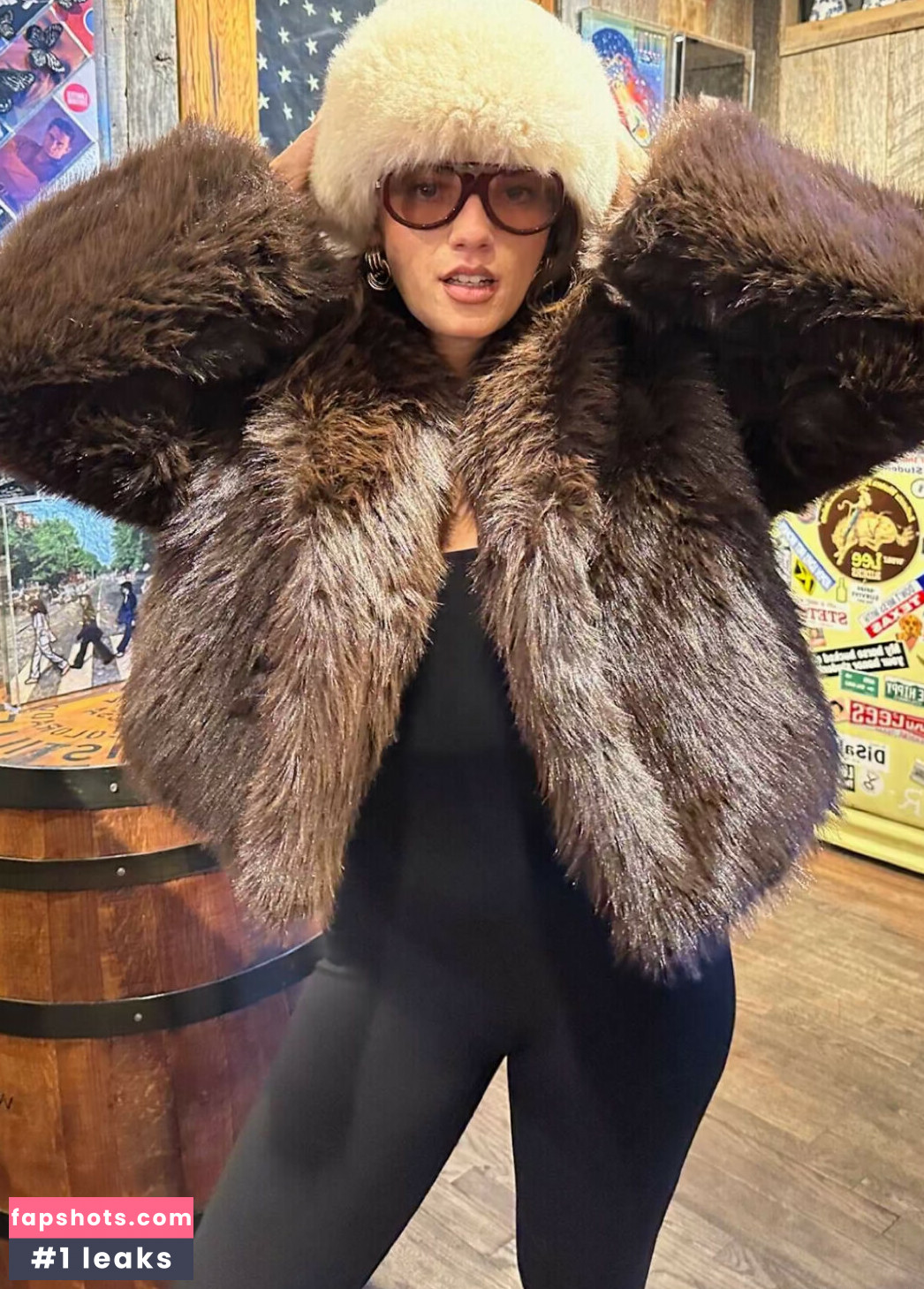 Natalie Noel gallery photo #138