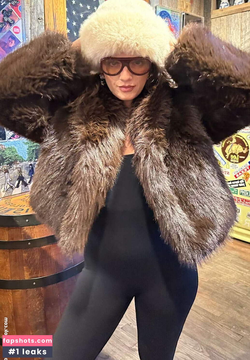 Natalie Noel gallery photo #141