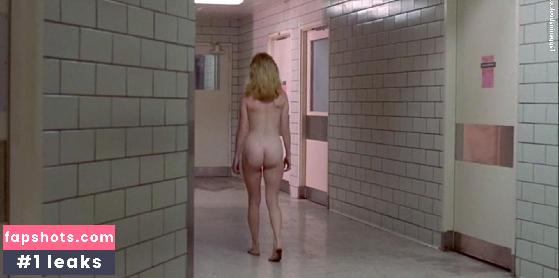 Natalie O'Connell nude babe gallery