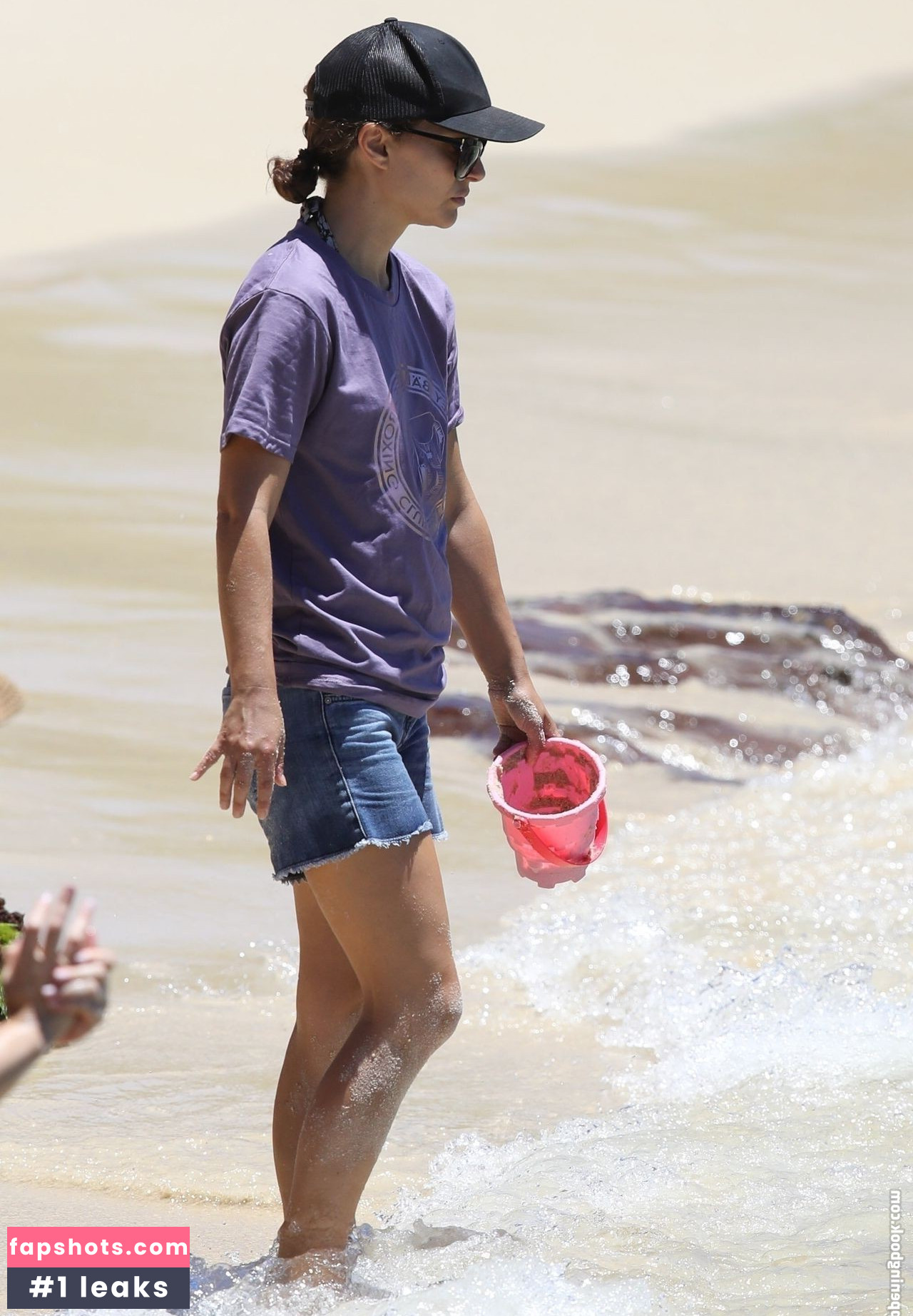 Natalie Portman gallery photo #1361