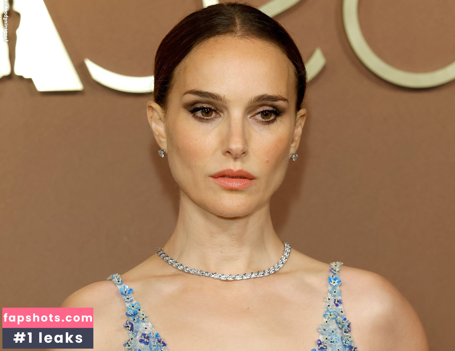 Natalie Portman gallery photo #15