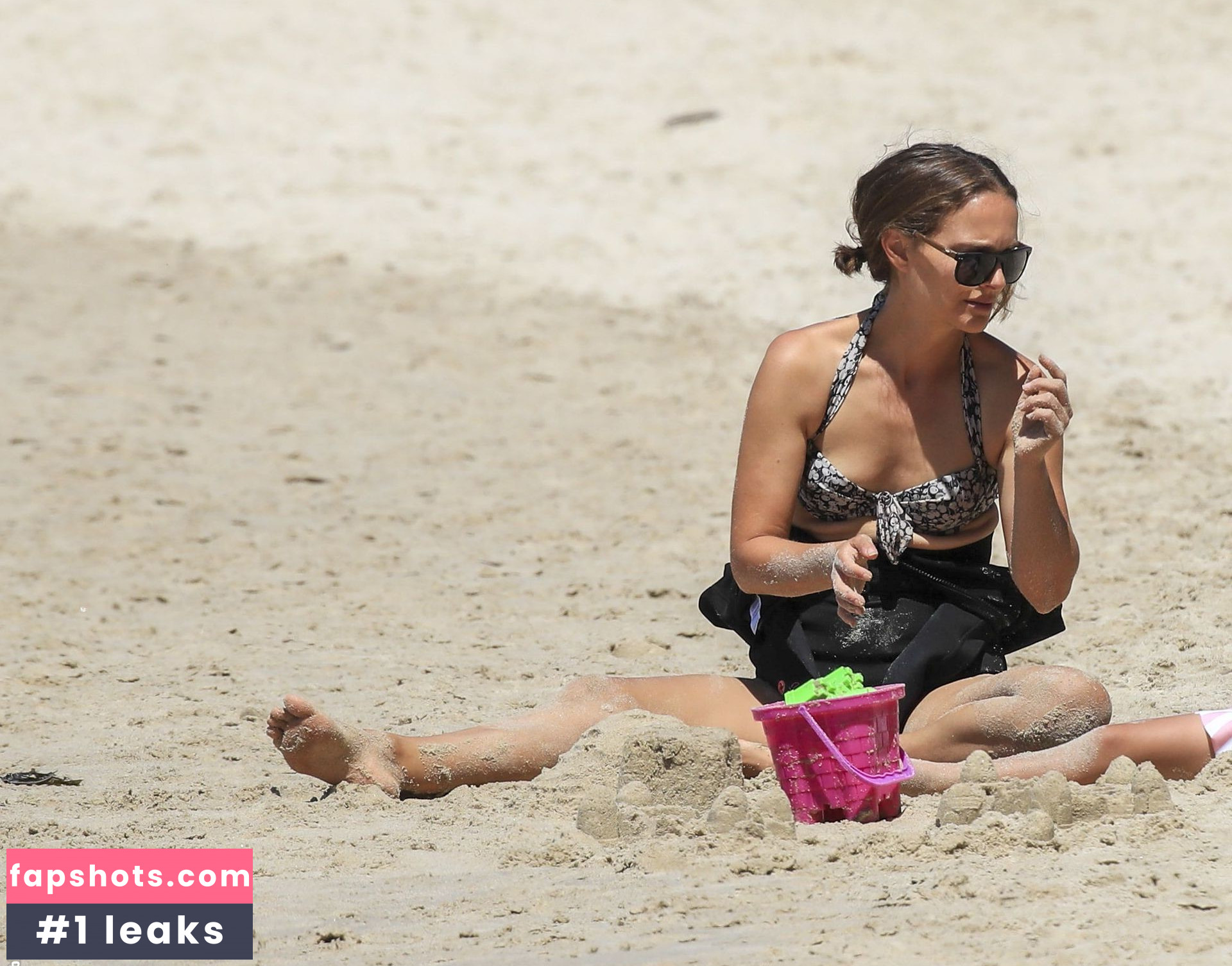 Natalie Portman gallery photo #1505