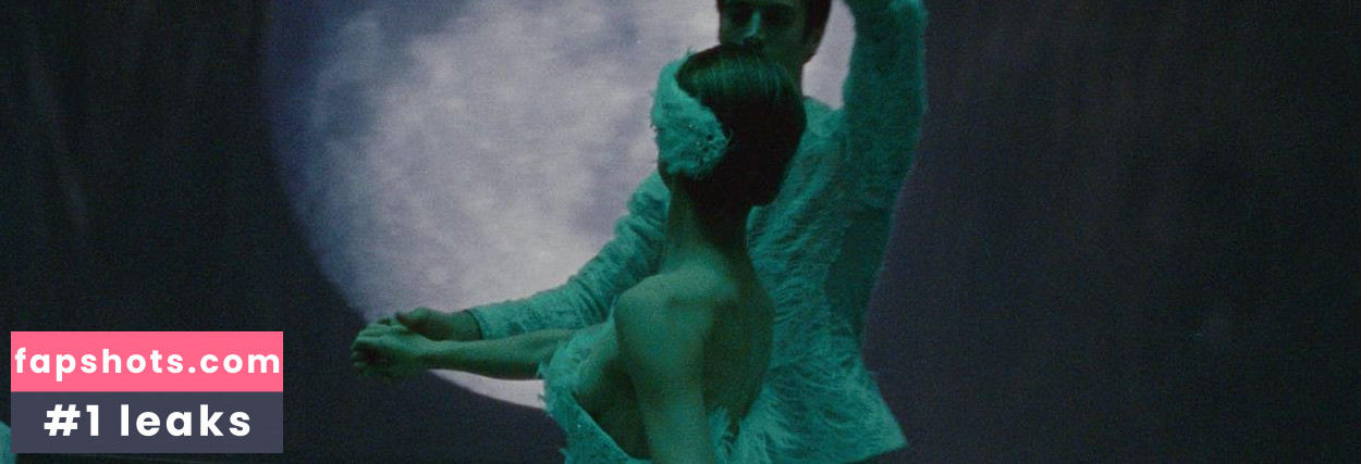 Natalie Portman gallery photo #1680