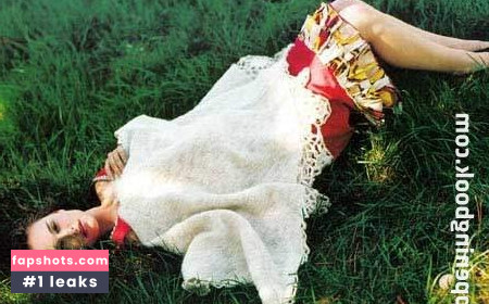 Natalie Portman gallery photo #1700