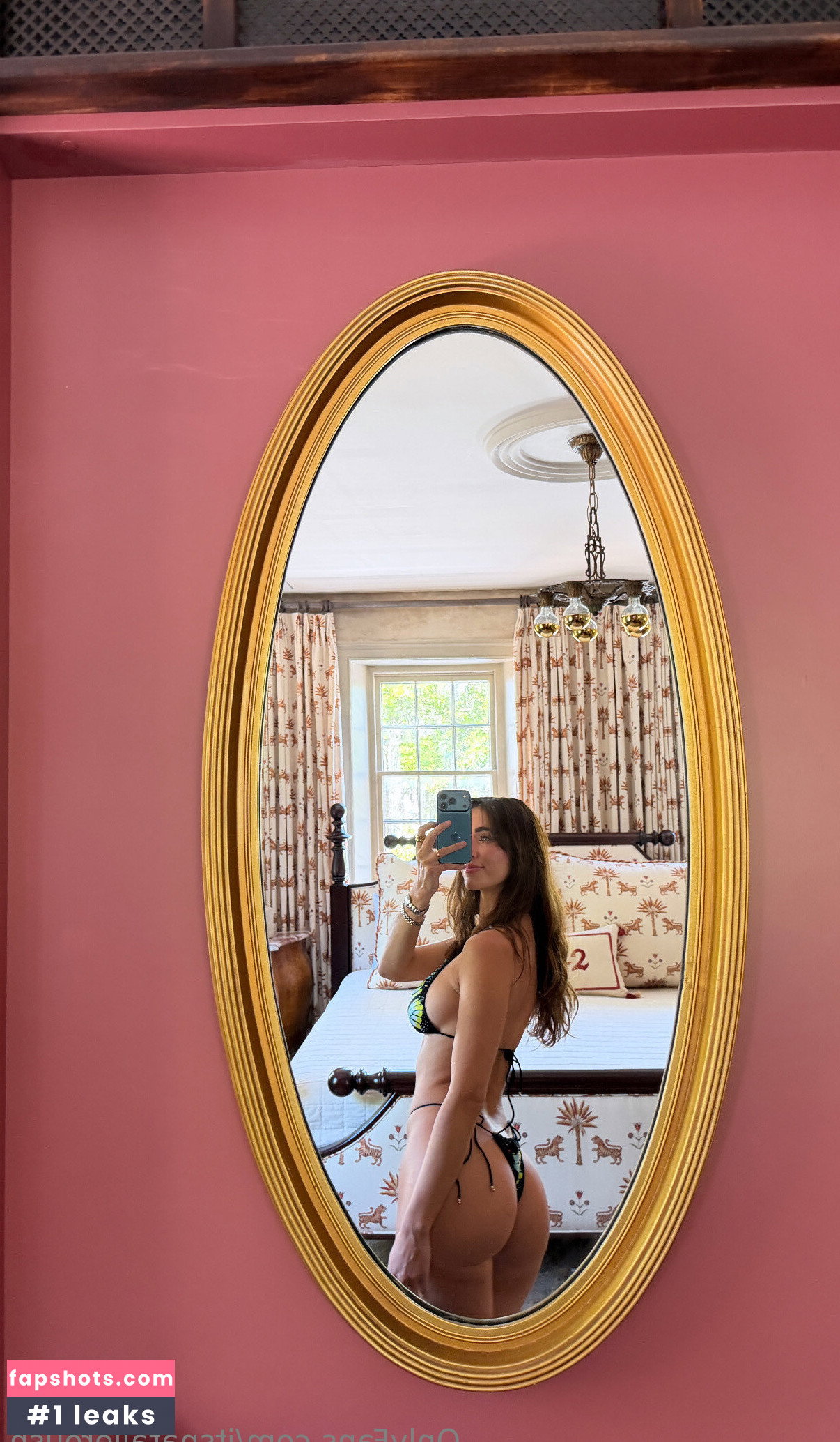 Natalie Roush gallery photo #45