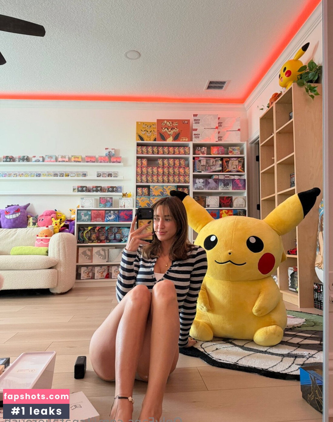 Natalie Roush gallery photo #52