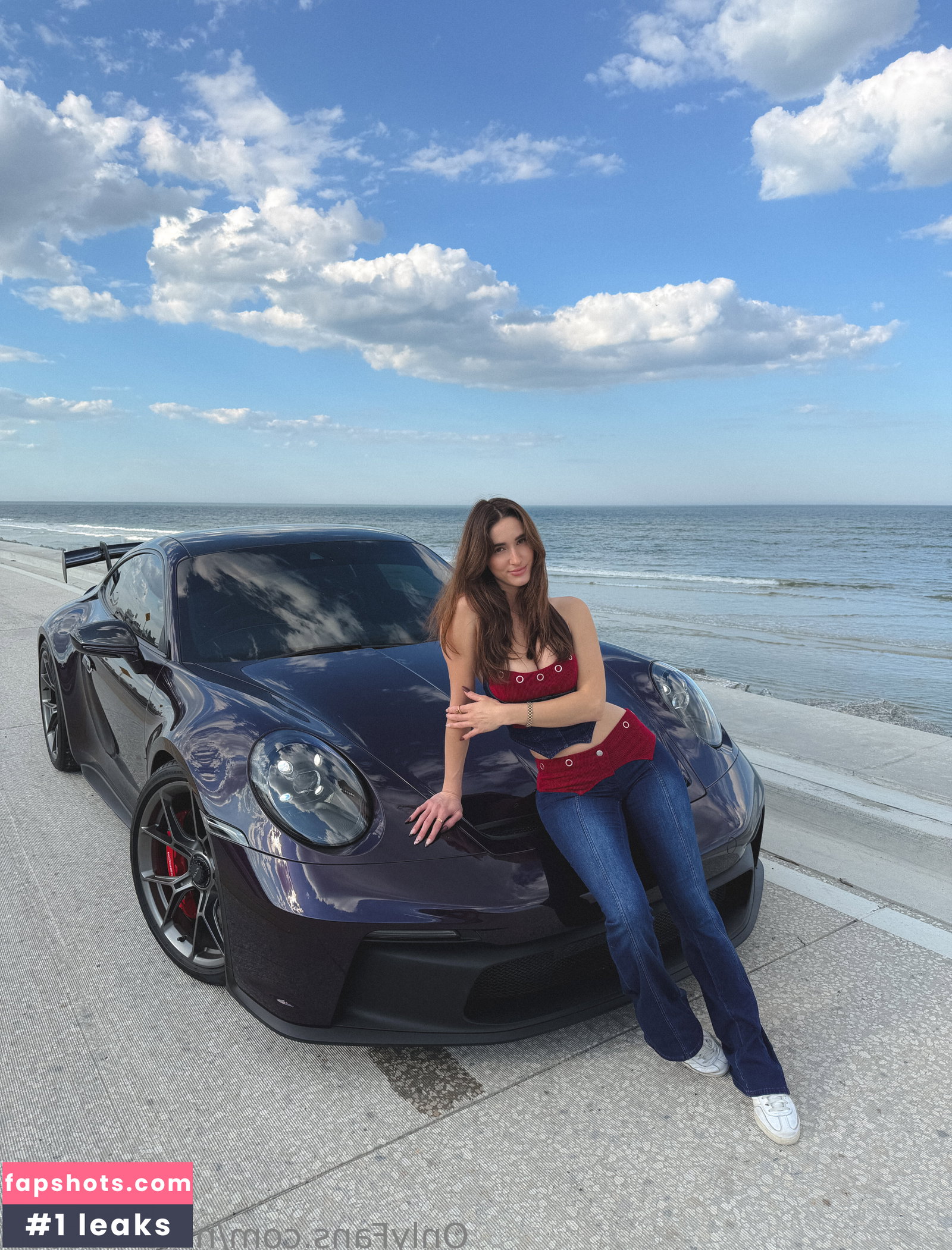 Natalie Roush gallery photo #174
