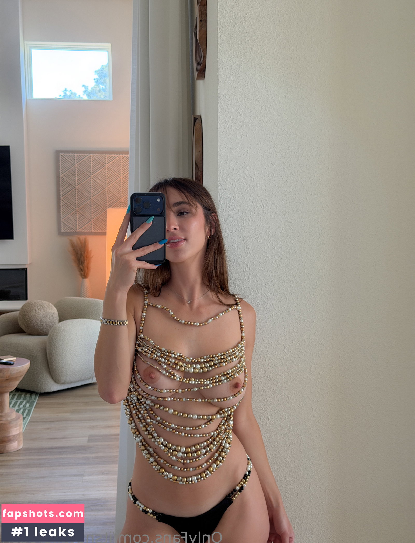 Natalie Roush gallery photo #183